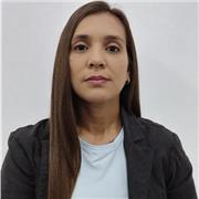 peluquera profesional. Imparto talleres de todo lo relacionado con peinados, cortes planchados